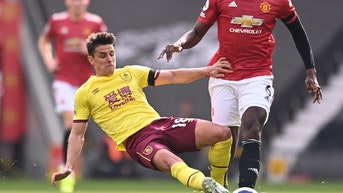 Manchester United v Burnley - Premier League