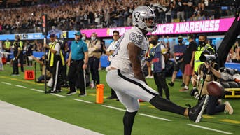 Las Vegas Raiders v Los Angeles Chargers