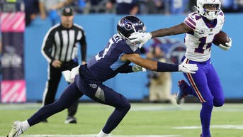 bae0039d-Buffalo Bills v Tennessee Titans