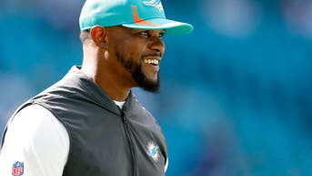 4ab36162-New York Giants v Miami Dolphins