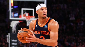 Phoenix Suns v New York Knicks