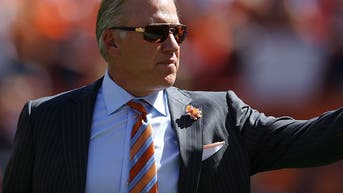 Indianapolis Colts v Denver Broncos