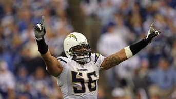 c04ff8e5-San Diego Chargers v Indianapolis Colts