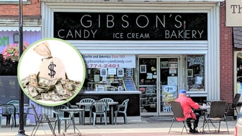 6024d7d3-Gibsons-Bakery-money