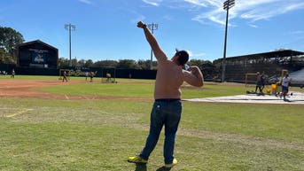 cfed2195-Heath-Bell-entrance-Savannah-Bananas