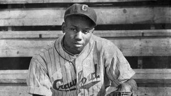 316d444b-JoshGibson