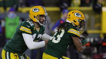 fd0060cd-Cleveland Browns v Green Bay Packers