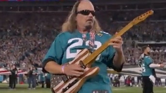 9aed6ac4-Paul-Wane-Jaguars-guitar