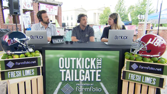 Clay_OutKicktheTailgate