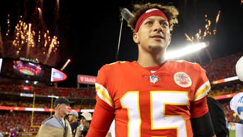 Los Angeles Chargers v Kansas City Chiefs