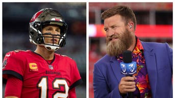 b75cb0fc-Tom Brady And Ryan Fitzpatrick