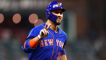 SF Giants Sign Latest Injury-Plagued Player Michael Conforto