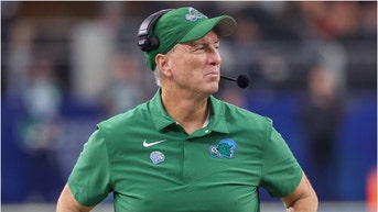 The Houston Cougars reportedly have zeroed in on hiring Willie Fritz as the program's next football coach. Will he be hired? (Credit: Getty Images)