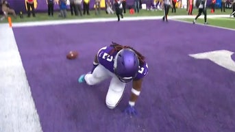 alexander-mattison-touchdown-celebration-twerk-hamstring-injury