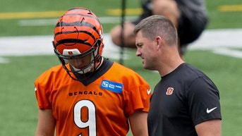 40292b8b-burrow-taylor-bengals