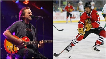 Chris Chelios and Eddie Vedder