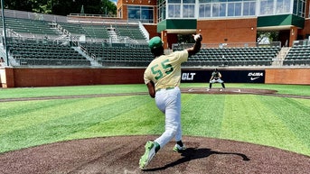 donye-evans-charlotte-baseball-hand-size