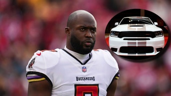 Leonard Fournette Was Racing A Motorcycle Before His Car Caught Fire