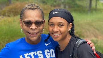 b4d08b28-https___cdn.cnn_.com_cnnnext_dam_assets_220828160415-rachel-richardson-duke-volleyball
