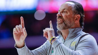 mike-brey-notre-dame-not-retire