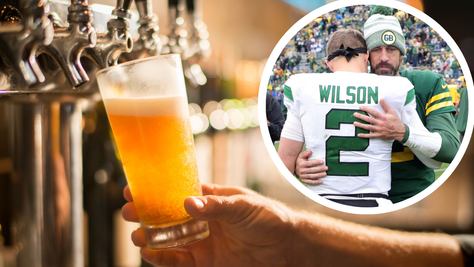 Milwaukee Bar Flips Script On Free Booze Promo After Aaron Rodgers Injury
