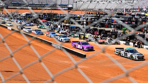 NASCAR Camping World Truck Series Pinty's Truck Race on Dirt - Practice