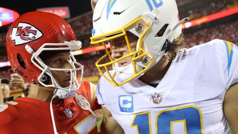37957944-Los Angeles Chargers v Kansas City Chiefs