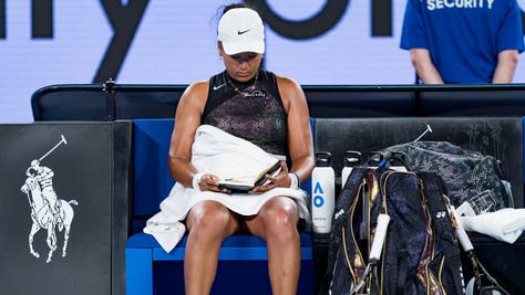 Naomi Osaka Caught Reading During Loss At Australian Open