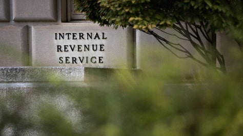 b75cb0fc-Signage is displayed outside the Internal Revenue Service (IRS) headquarters