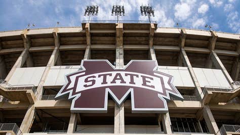 Davis_Wade_Stadium-MStateLogo_20190507_B5W9920_featured