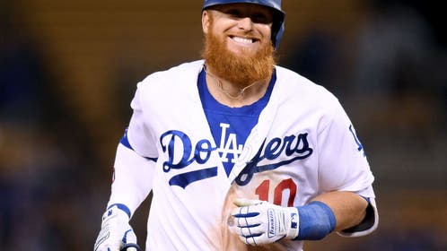 d038c522-Atlanta Braves v Los Angeles Dodgers