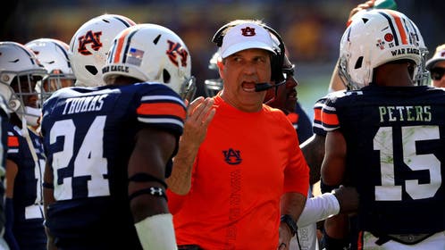 Outback Bowl - Minnesota v Auburn