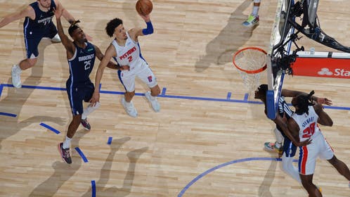 dcdfb6c5-Dallas Mavericks v Detroit Pistons