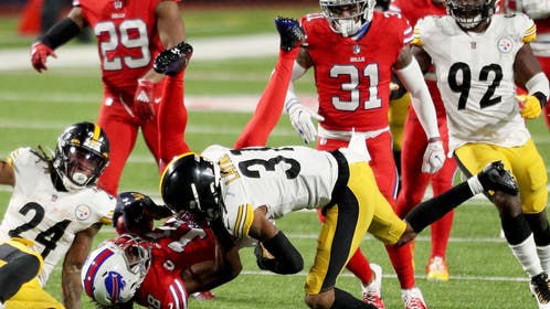 dfba5027-Pittsburgh Steelers v Buffalo Bills