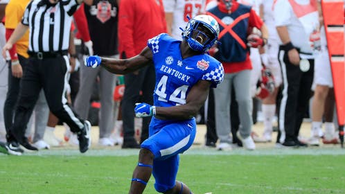 TaxSlayer Gator Bowl - North Carolina State v Kentucky
