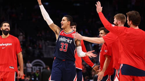 Kyle Kuzma Fined For Flipping The Bird At Fan