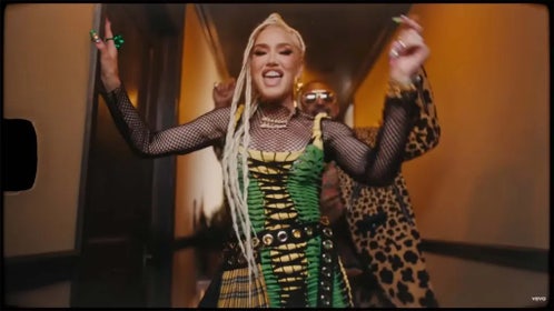 f8188e6a-Gwen Stefani dreadlocks