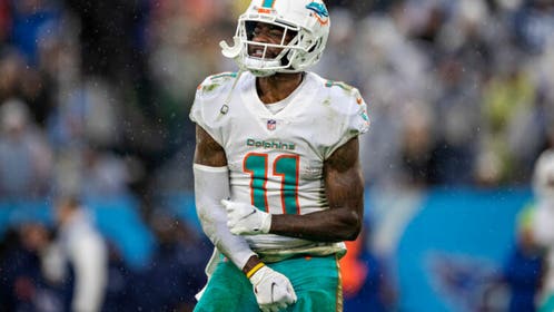 Miami Dolphins v Tennessee Titans