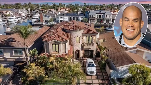 8034c417-Tito Ortiz selling California house