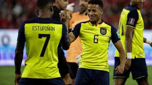 Chile v Ecuador - FIFA World Cup Qatar 2022 Qualifier