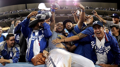 gettyimages-183610108-594x594-1