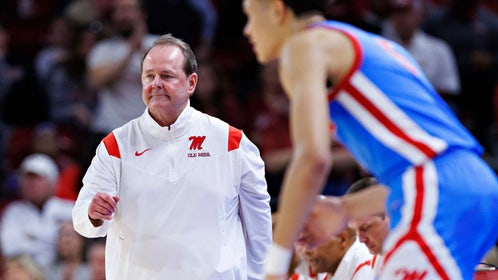 kermit-davis-ole-miss-recruiting-head-coach-candidate-hot-board