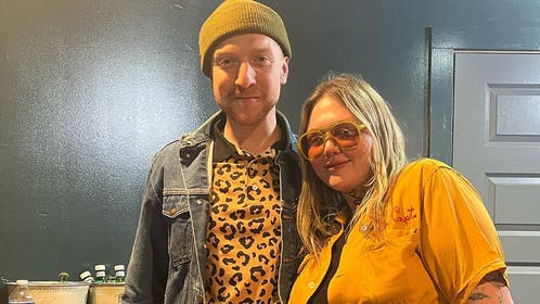tyler-childers-elle-king-jersey-giant