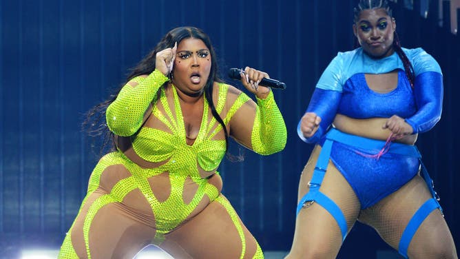 Lizzo Wants You To Stop Talking About Her Body, Man Shoves Deodorant Up His Rectum, Dishwasher Steaks, Pageant Tantrums & Fast Food Hacks