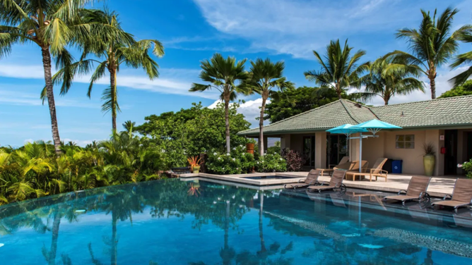 Terry Bradshaw Hawaii house - 1