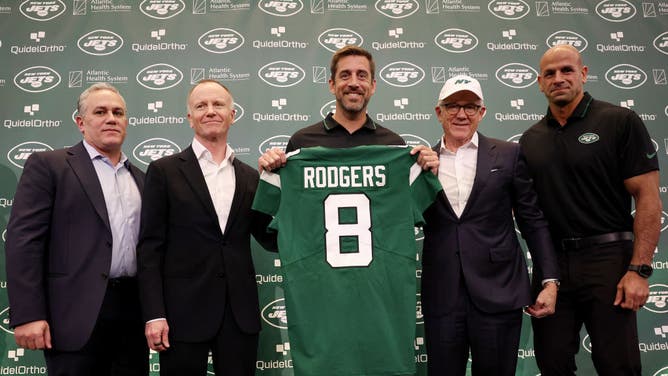 The Jets welcomed new QB Aaron Rodgers and he's repaying them in kind.