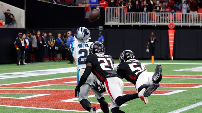 Carolina Panthers WR DJ Moore catches a TD pass against the Atlanta Falcons during the fourth quarter at Mercedes-Benz Stadium in Atlanta.