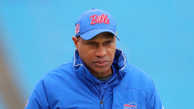 Buffalo Bills defensive coordinator Leslie Frazier says his team must play its best game of season against Green Bay Packers.