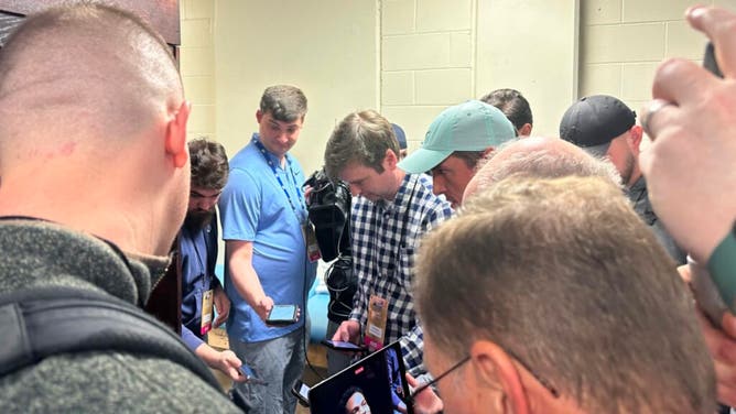 Reporters Surround Kentucky Players On Thursday