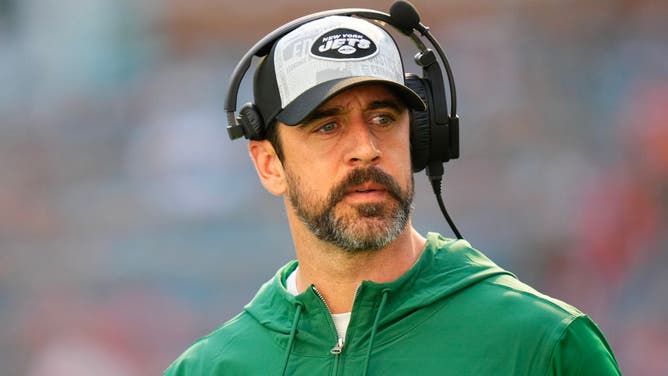 Sports media goes after Aaron Rodgers COVID